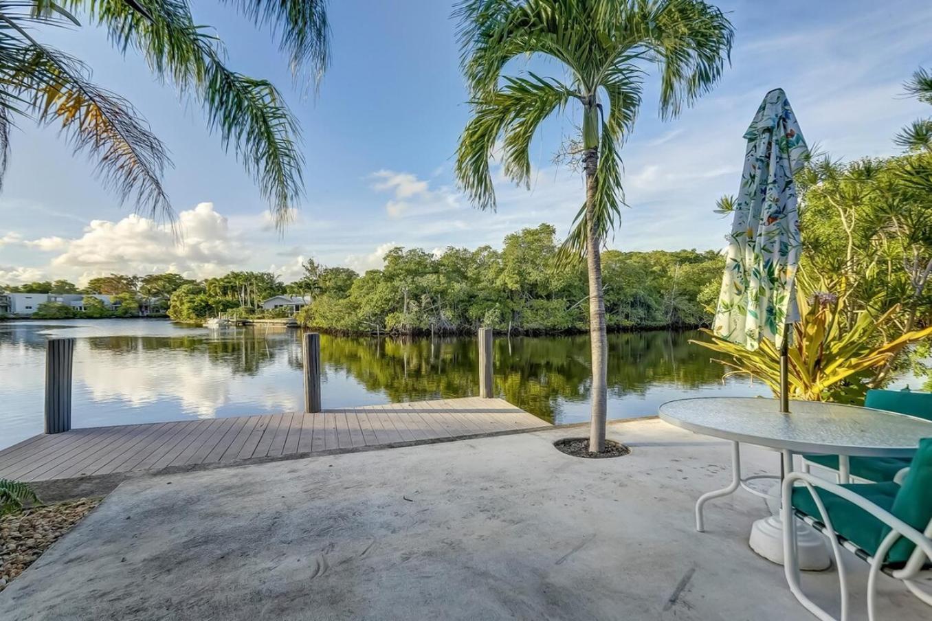 Waterfront Apartment Private Patio Pool Fort Lauderdale Luaran gambar